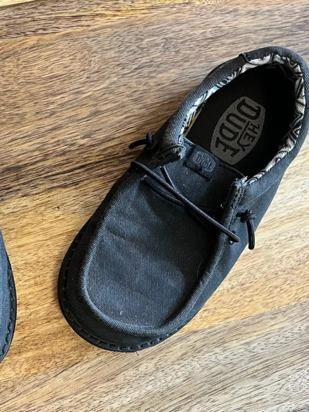 Hey Dude worn once